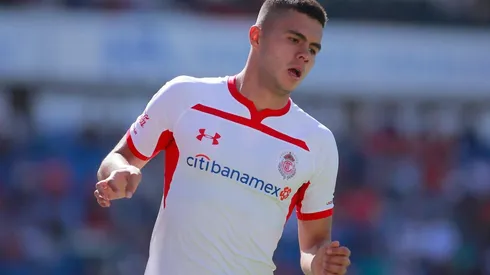 Sufre México y Toluca: Alan Medina se fracturó la tibia y peroné