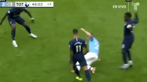 No se la podían sacar: los imposibles regates de Bernardo Silva entre tres rivales