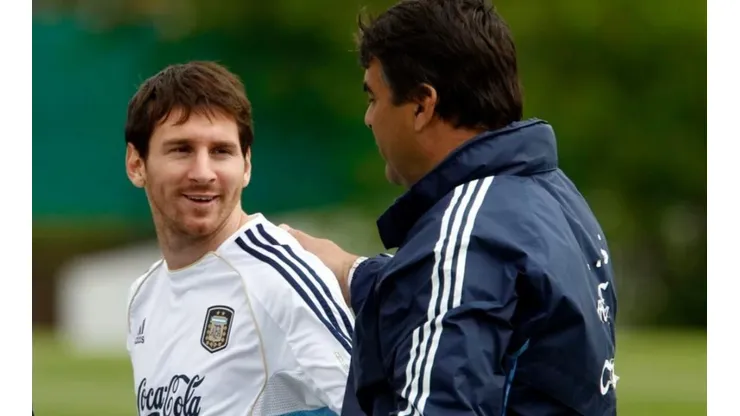 De una leyenda a otra: Lionel Messi despidió al 'Tata' Brown