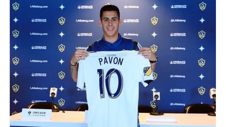Pavón en su presentación en Los Ángeles Galaxy.
