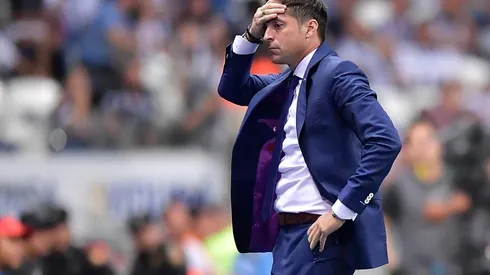 Monterrey se preocupa: el peor inicio defensivo con Alonso