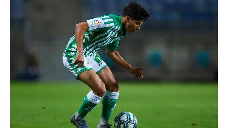 Diego Lainez dio una asistencia en la victoria del Betis