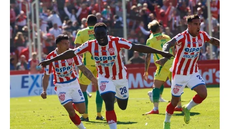 Andrade grita su gol. Foto: Unión de Santa Fe.