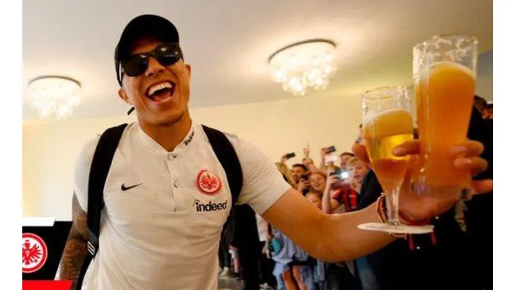 Frankfurt celebró el día internacional de la cerveza con Carlos Salcedo