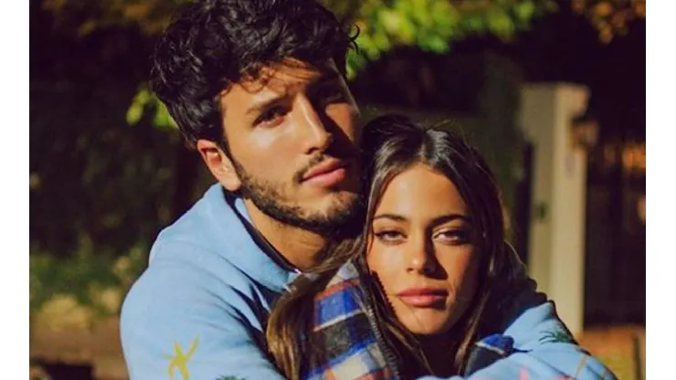 Yatra junto a Tini.