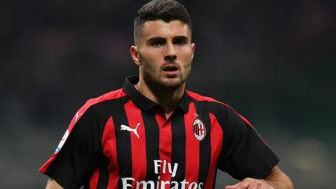 ¿Competencia para Jiménez? Patrick Cutrone cerca de los "Wolves"