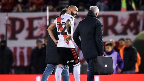 Pinola salió lesionado.