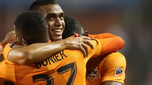 Unos pasos más cerca de casa: el goleador colombiano que interesa a Cruz Azul