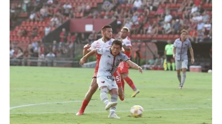 Colón vs. Argentinos Juniors por la Copa Sudamericana.