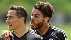 Dos Santos subió una foto con Guardado, la convirtió en meme y él le comentó: "Ya pues Jona"