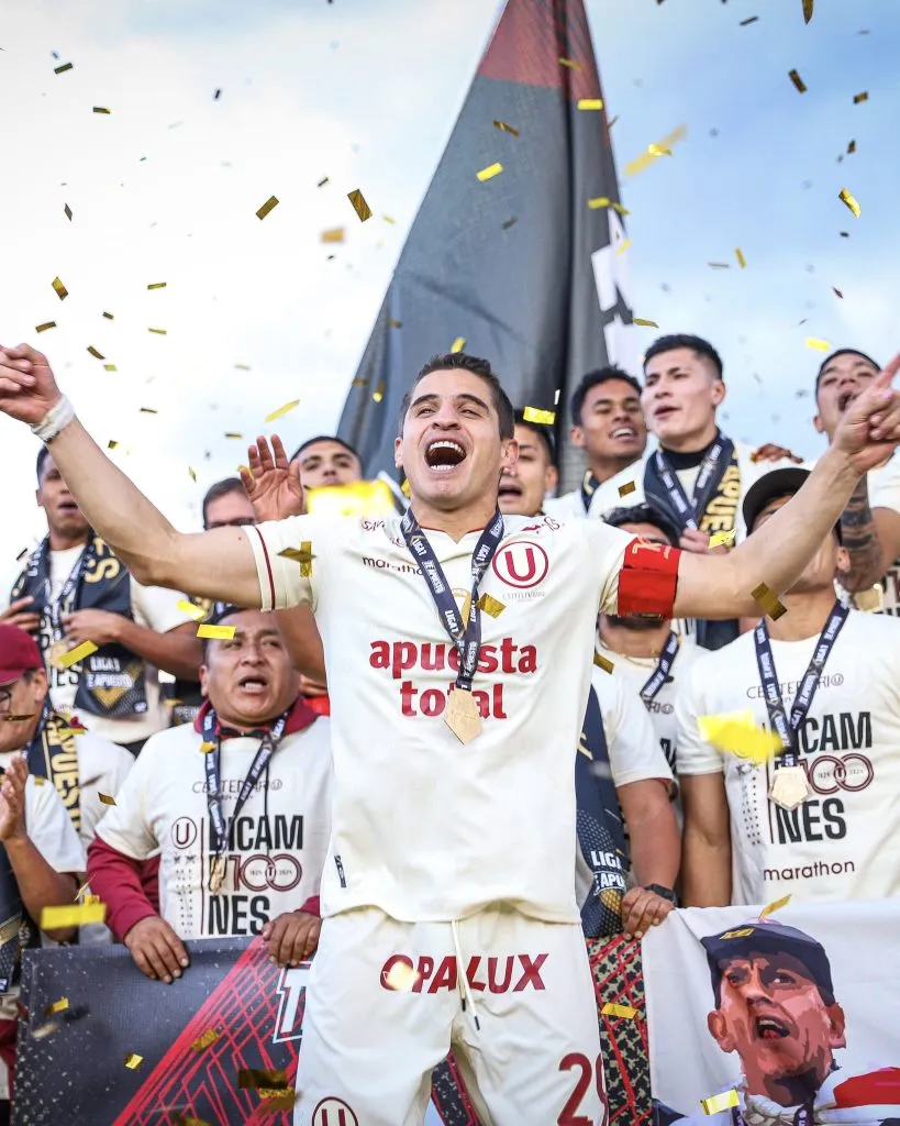 Universitario de Deportes celebrando el título. (Foto: Prensa “U”).