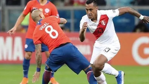 Tapia juega en el futbol holandés.