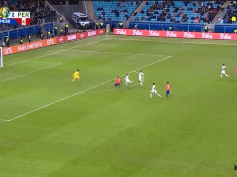 Un animal: la atajada mano a mano de Gallese ante Vargas para salvar a Perú