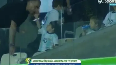 La reacción de Mateo Messi.