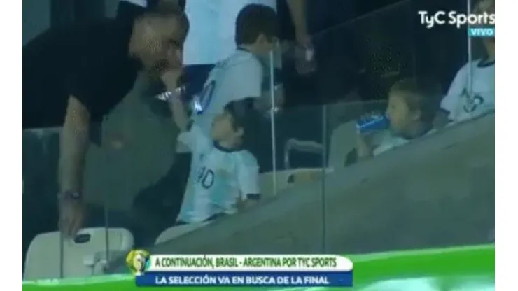 La reacción de Mateo Messi.