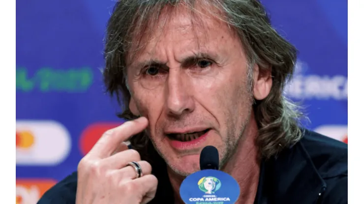 Gareca lleva más de 50 partidos al frente de la Blanquiroja