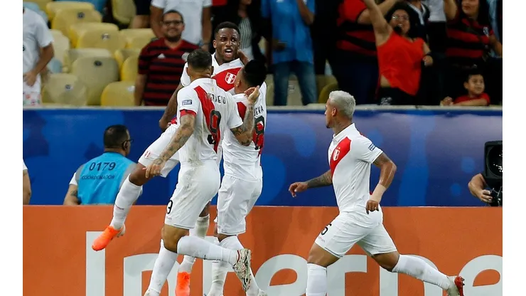 Farfán consiguió el segundo tanto peruano