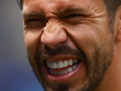 De sinvergüenza a mercenario: Faitelson se descargó contra Oribe Peralta