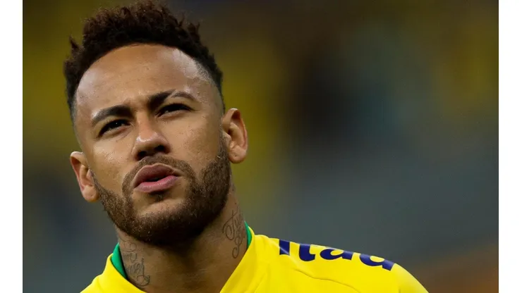 Foto de Neymar, jugador de Brasil.