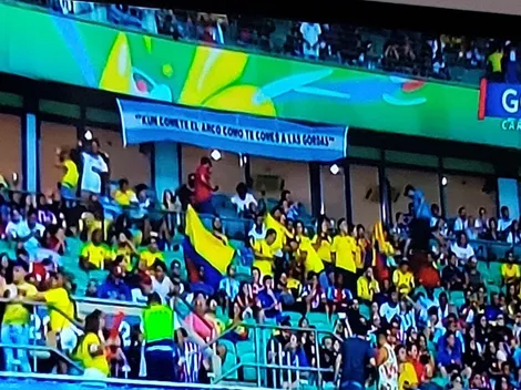 Bandera para Agüero: "Kun comete el arco como te comes a las gordas"