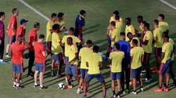 Titular confirmada en Colombia: ¡Stefan Medina por encima de Santiago Arias!