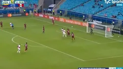 El tanto anulado a Jefferson Farfán.