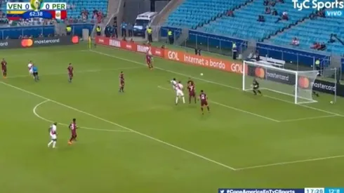 El tanto anulado a Jefferson Farfán.