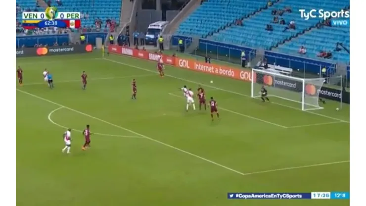 El tanto anulado a Jefferson Farfán.