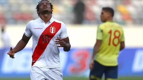 Carrillo suele ser cambiado por Ricardo Gareca