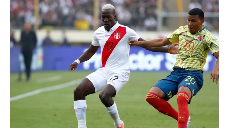 Advíncula jugó los dos amistosos previos de Perú