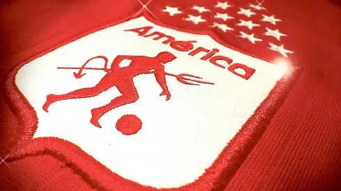 Felices los hinchas del América: ¡regresa el "Diablo" al escudo del equipo!