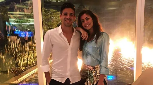 Foto de Gio con su novia.