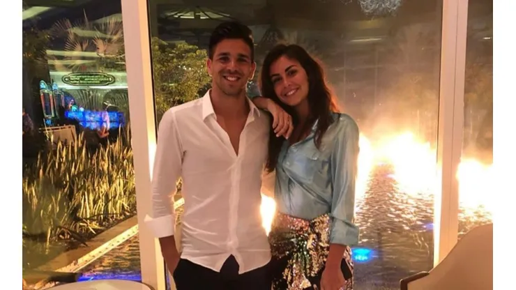 Foto de Gio con su novia.
