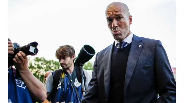 Un jugador de Real Madrid tuvo que salir a disculparse con Zidane