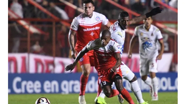 Tolima vs Argentinos por la Copa Sudamericana.