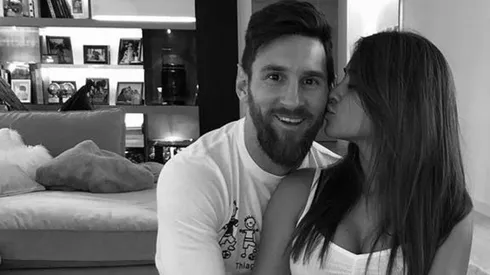 Ya los extraña: Messi subió foto con Antonela Roccuzzo y sus hijos en su primer día en Argentina