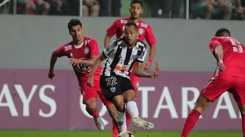 Atlético Mineiro sigue con vida en la Copa Sudamericana.