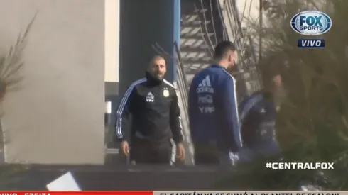 Sonriente a pesar del frío: Messi realizó su primer entrenamiento con la Selección Argentina