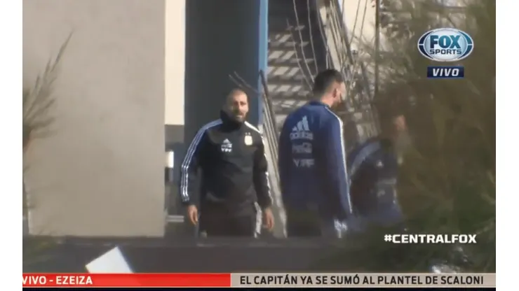 Sonriente a pesar del frío: Messi realizó su primer entrenamiento con la Selección Argentina