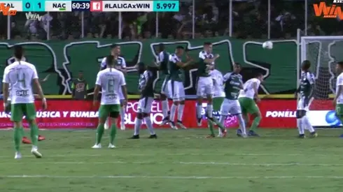 El gol de Daniel Bocanegra en el duelo entre Atlético Nacional y Deportivo Cali.