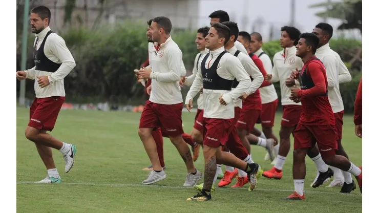 Un futbolista de Universitario podría emigrar al fútbol mexicano