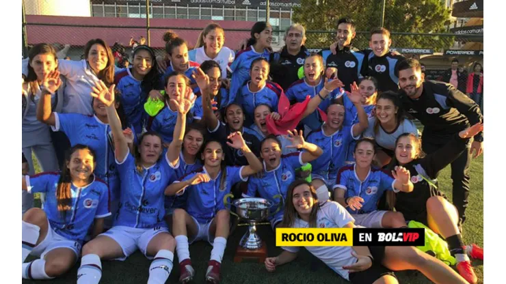 Las jugadoras de la UAI Urquiza se consagraron campeonas de la Primera División.
