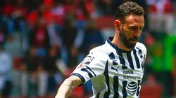 Layún vio pasar el gol de Necaxa y lo fustigaron en Twitter