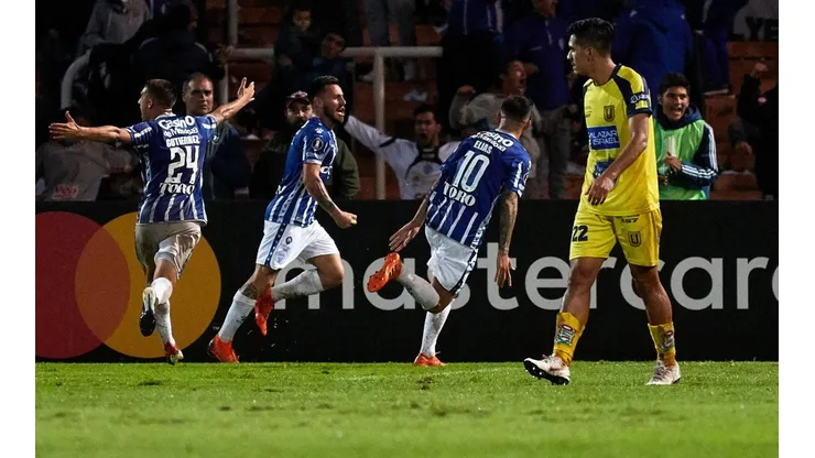 Godoy Cruz se metió en octavos de Libertadores.