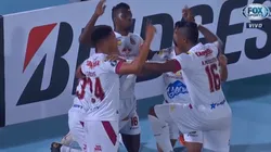 Celebración en Deportes Tolima por el 0-2 en Bolivia.