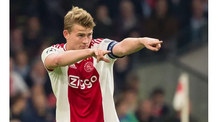 No podrán retenerlo: Ajax hizo oficial las dos opciones que tiene De Ligt para dejar el club