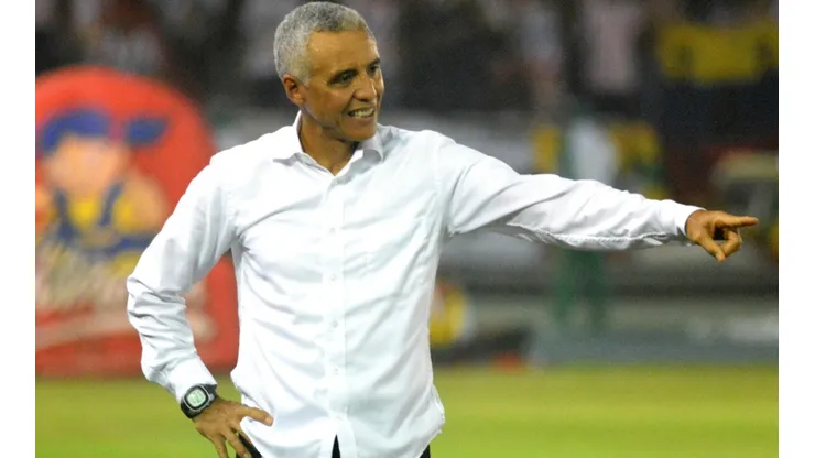 Alexis Mendoza sería el nuevo técnico del Independiente Medellín