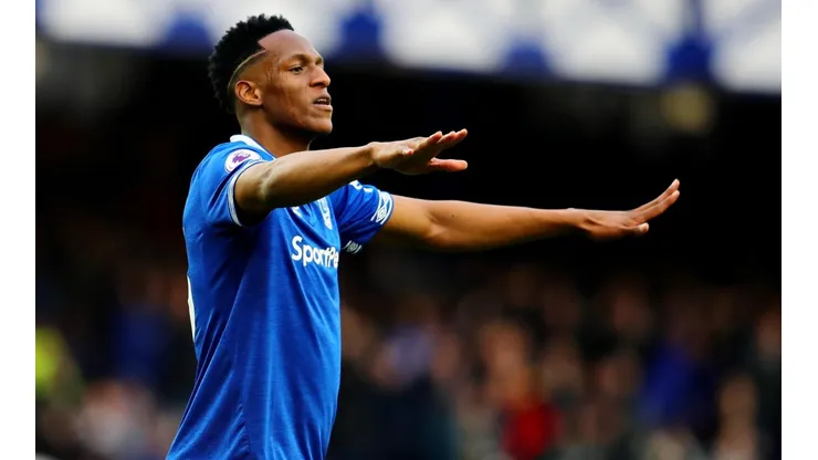 Con la Copa América cada vez más cerca, Yerry Mina atraviesa un momento crítico en el Everton