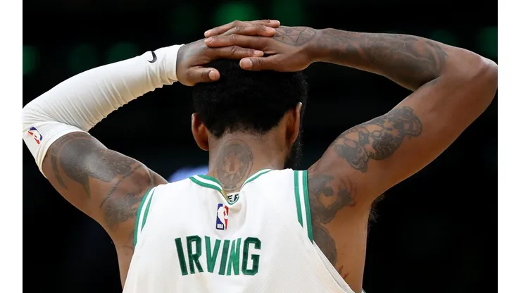 Las polémicas declaraciones de Kyrie Irving sobre el arbitraje en playoffs