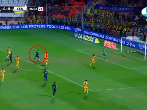 Nandez quedó sólo en el área, pero la tiró a la tribuna